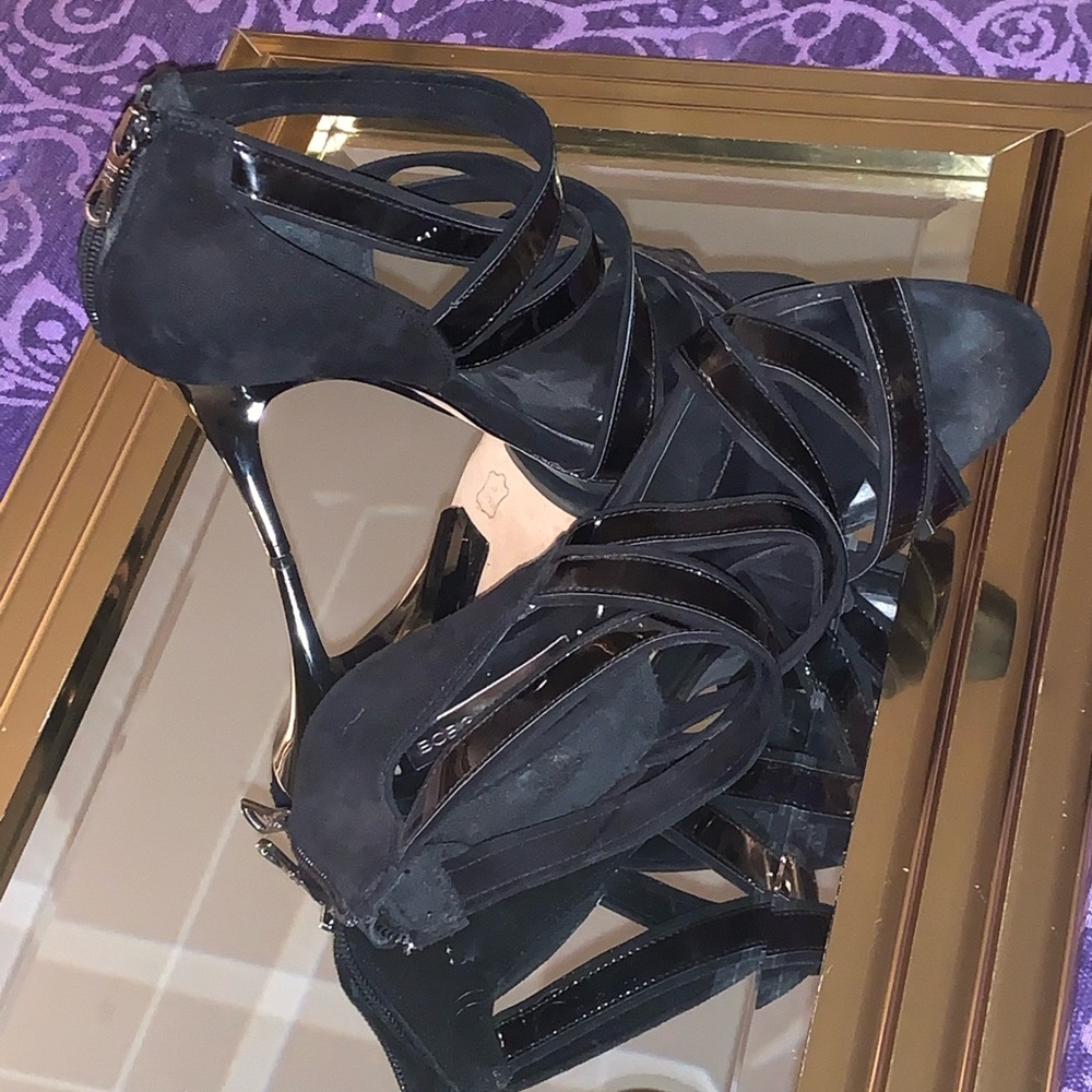 Black Heels - Picture 9 of 11